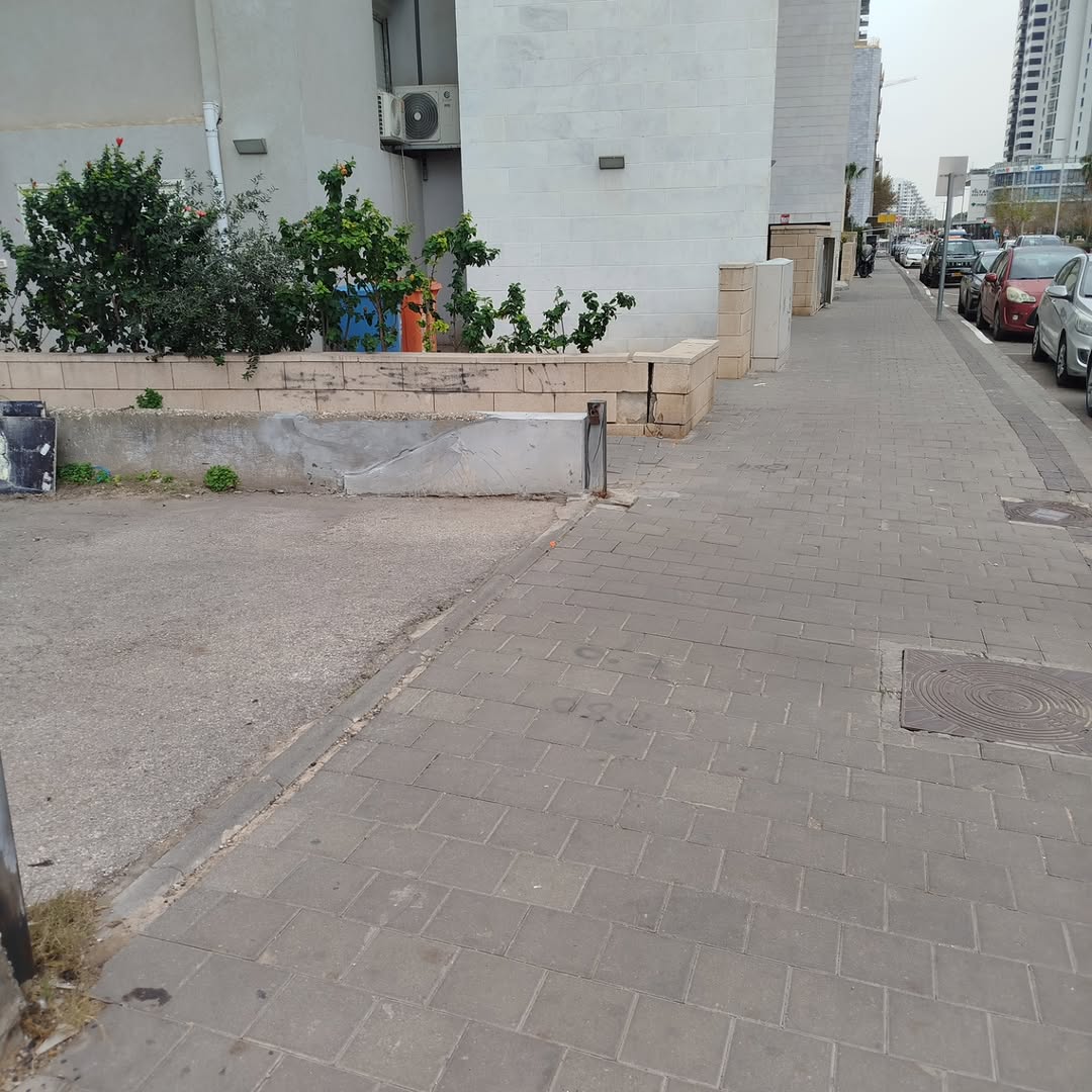 עבודת חיזוק וטיפול בשלד המבנה